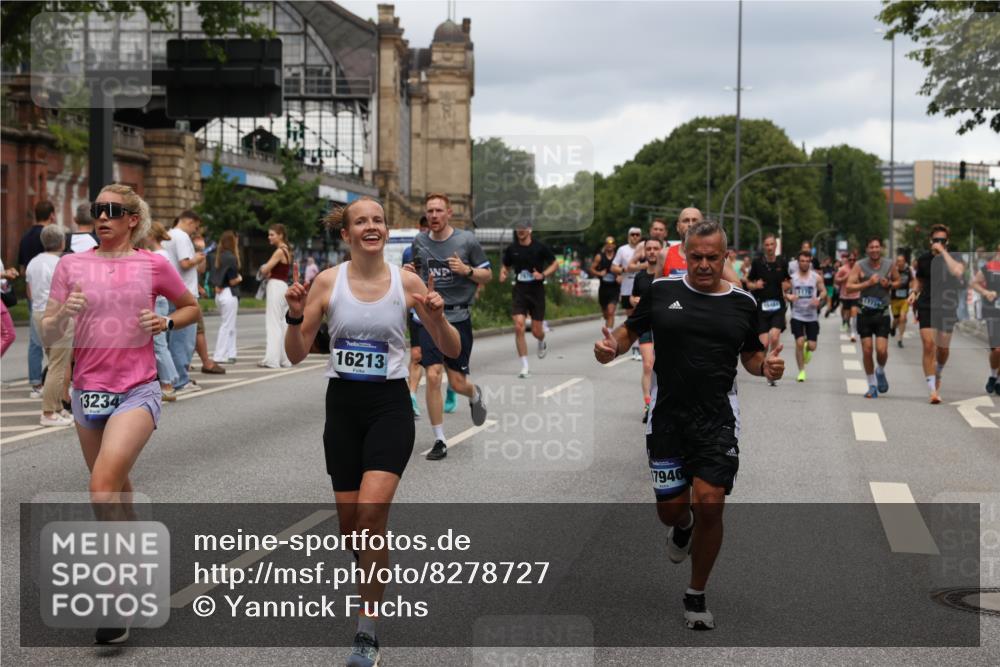 29.06.2025 - hella hamburg halbmarathon Yannick Fuchs http://msf.ph/oto/8278727 29.06.2025 10:49:34 20KM 1120, 1143, 1179, 1193, 1834, 2612, 3037, 3058, 3668, 4249, 4897, 5643, 5672, 6569, 6591, 6924, 7147, 7221, 7594, 7976, 8255, 8573, 8691, 9361, 9562, 10582, 11039, 11231, 12248, 12544, 12545, 13234, 13236, 13470, 14365, 15184, 15300, 15484, 15584, 15818, 15884, 16108, 16176, 16213, 16334, 16401, 16521, 16609, 16786, 17133, 17259, 17603, 17615, 17640, 17642, 17734, 17940, 18064, 18290, 18741, 18746, 18835, 19047, 19120 meine-sportfotos.de