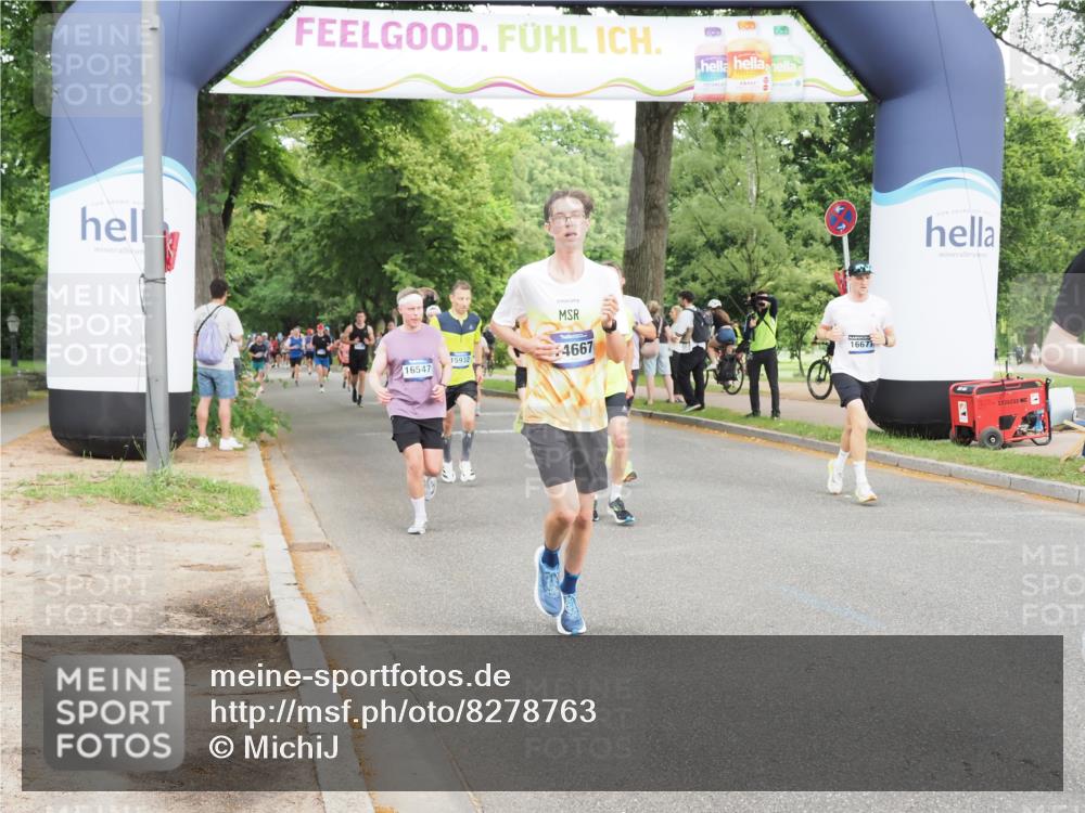 29.06.2025 - hella hamburg halbmarathon MichiJ http://msf.ph/oto/8278763 29.06.2025 10:31:54 Zwischen KM18-KM19 3109, 11469, 11778, 14667, 14798, 14849, 15862, 15932, 16105, 16301, 16314, 16547, 16997 meine-sportfotos.de