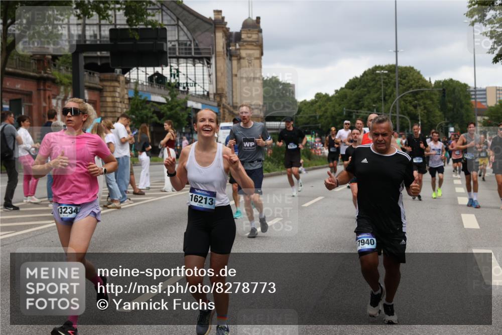 29.06.2025 - hella hamburg halbmarathon Yannick Fuchs http://msf.ph/oto/8278773 29.06.2025 10:49:34 20KM 1120, 1143, 1179, 1193, 1834, 2612, 3037, 3058, 3668, 4249, 4897, 5643, 5672, 6569, 6591, 6924, 7147, 7221, 7594, 7976, 8255, 8573, 8691, 9361, 9562, 10582, 11039, 11231, 12248, 12544, 12545, 13234, 13236, 13470, 14365, 15184, 15300, 15484, 15584, 15818, 15884, 16108, 16176, 16213, 16334, 16401, 16521, 16609, 16786, 17133, 17259, 17603, 17615, 17640, 17642, 17734, 17940, 18064, 18290, 18741, 18746, 18835, 19047, 19120 meine-sportfotos.de
