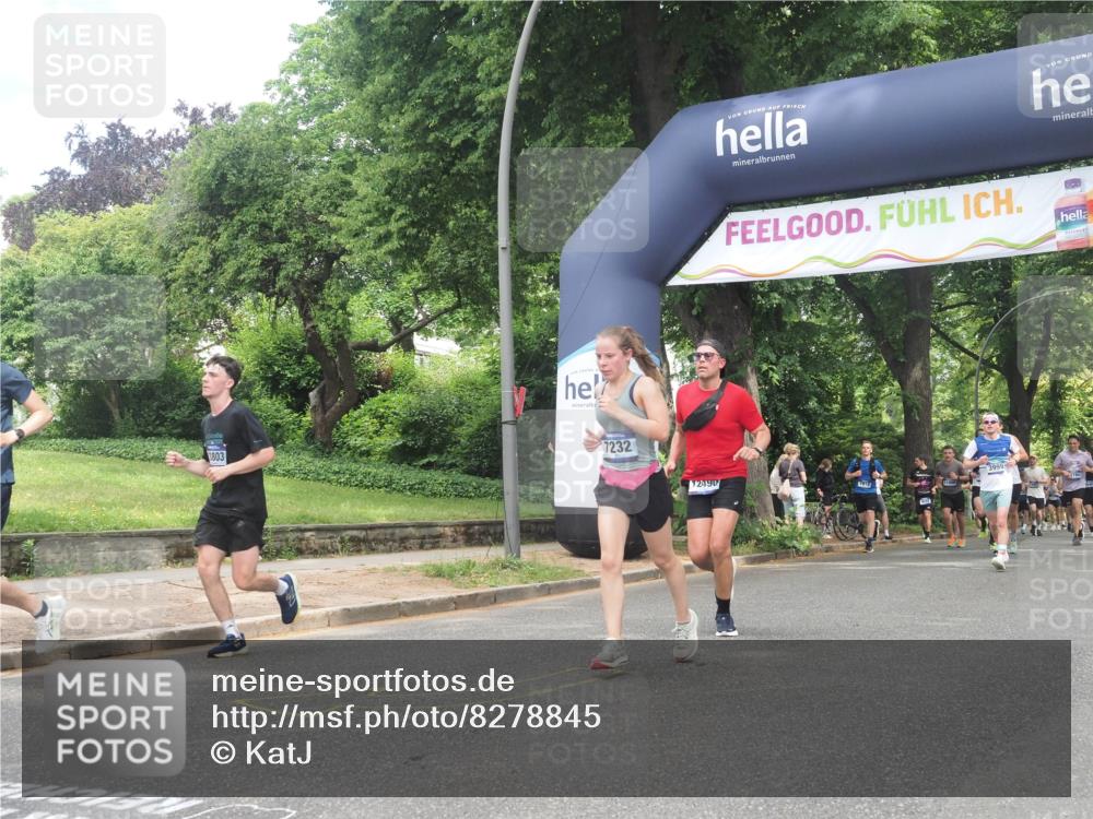 29.06.2025 - hella hamburg halbmarathon KatJ http://msf.ph/oto/8278845 29.06.2025 10:40:33 Zwischen KM18-KM19 1499, 2074, 3999, 6877, 6897, 7232 meine-sportfotos.de