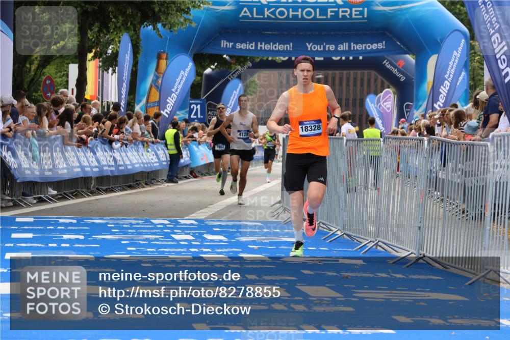 29.06.2025 - hella hamburg halbmarathon Strokosch-Dieckow http://msf.ph/oto/8278855 29.06.2025 10:22:56 Ziel 4128, 7862, 11624, 16548, 18328 meine-sportfotos.de