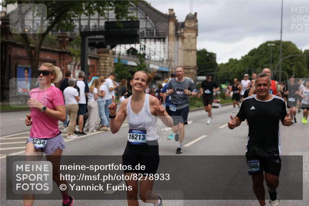 29.06.2025 - hella hamburg halbmarathon Yannick Fuchs http://msf.ph/oto/8278933 29.06.2025 10:49:34 20KM 1120, 1143, 1179, 1193, 1834, 2612, 3037, 3058, 3668, 4249, 4897, 5643, 5672, 6569, 6591, 6924, 7147, 7221, 7594, 7976, 8255, 8573, 8691, 9361, 9562, 10582, 11039, 11231, 12248, 12544, 12545, 13234, 13236, 13470, 14365, 15184, 15300, 15484, 15584, 15818, 15884, 16108, 16176, 16213, 16334, 16401, 16521, 16609, 16786, 17133, 17259, 17603, 17615, 17640, 17642, 17734, 17940, 18064, 18290, 18741, 18746, 18835, 19047, 19120 meine-sportfotos.de