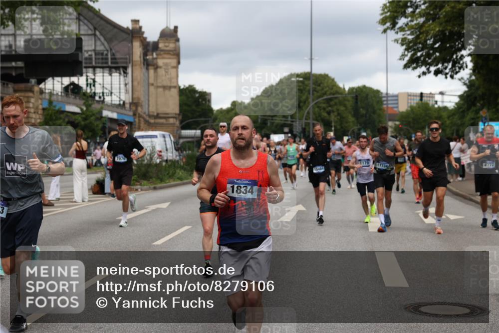 29.06.2025 - hella hamburg halbmarathon Yannick Fuchs http://msf.ph/oto/8279106 29.06.2025 10:49:35 20KM 1120, 1143, 1179, 1193, 1834, 2612, 3037, 3058, 3668, 4249, 4897, 5643, 5672, 6569, 6591, 6924, 7147, 7221, 7594, 7976, 8255, 8573, 8691, 9361, 9562, 10582, 11039, 11231, 12248, 12544, 12545, 13234, 13236, 13470, 14365, 15184, 15300, 15484, 15584, 15818, 15884, 16108, 16176, 16213, 16334, 16401, 16521, 16609, 16786, 17133, 17259, 17603, 17615, 17640, 17642, 17734, 17940, 18064, 18212, 18290, 18741, 18746, 18835, 19047, 19120 meine-sportfotos.de