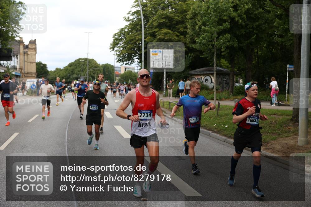 29.06.2025 - hella hamburg halbmarathon Yannick Fuchs http://msf.ph/oto/8279178 29.06.2025 10:37:22 20KM 1353, 1675, 1735, 2653, 4229, 4235, 5011, 5124, 5477, 7035, 7734, 9364, 9371, 9534, 9833, 10251, 11177, 11907, 12839, 13746, 13807, 14226, 14447, 14560, 14813, 15255, 15297, 15301, 15328, 15535, 15851, 15921, 16333, 16677, 17177, 17733, 17911, 18004, 18274, 18275, 18304, 18632, 18659, 18680, 18987 meine-sportfotos.de