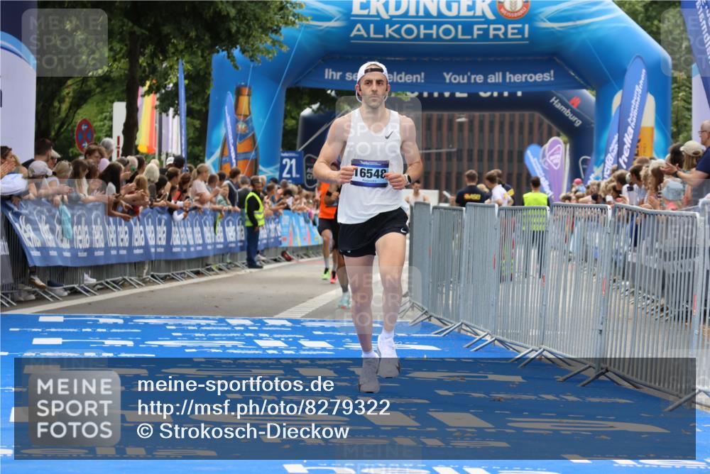 29.06.2025 - hella hamburg halbmarathon Strokosch-Dieckow http://msf.ph/oto/8279322 29.06.2025 10:22:50 Ziel 11624, 16548, 18328 meine-sportfotos.de