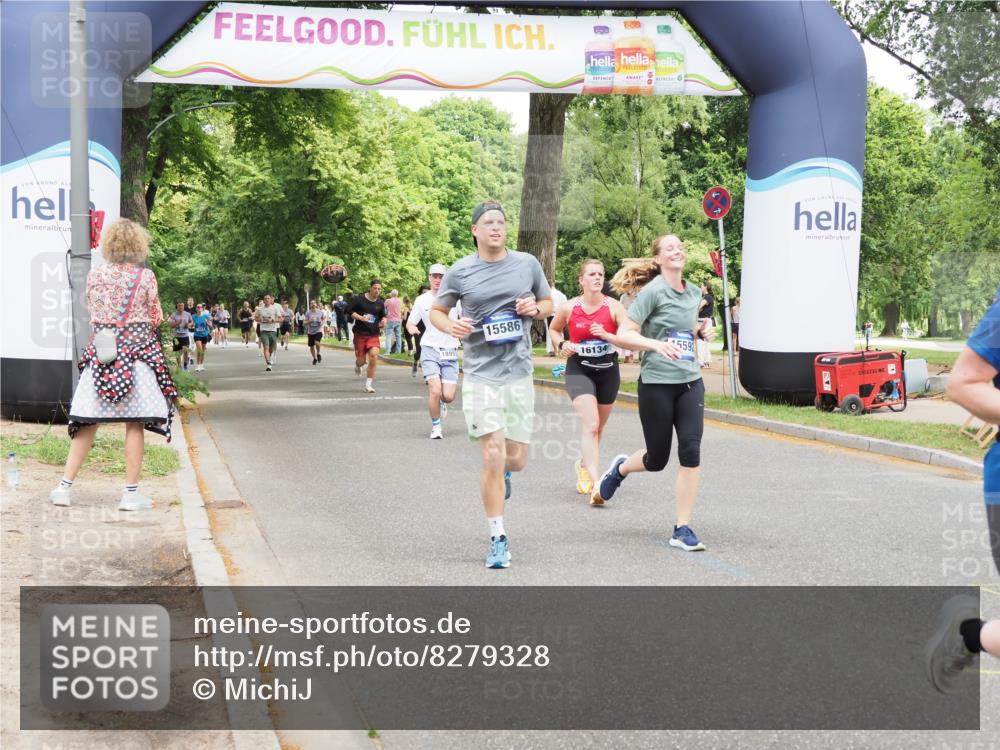 29.06.2025 - hella hamburg halbmarathon MichiJ http://msf.ph/oto/8279328 29.06.2025 10:57:29 Zwischen KM18-KM19 2990, 3691, 5423, 9975, 13788, 14488, 15586, 15700, 16134, 17472, 18493 meine-sportfotos.de