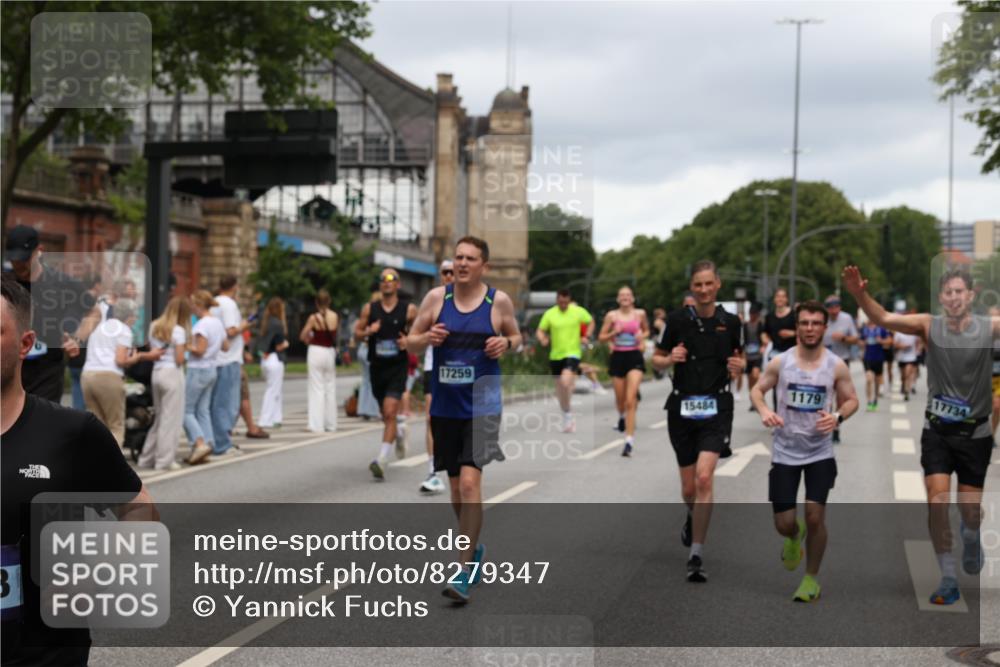 29.06.2025 - hella hamburg halbmarathon Yannick Fuchs http://msf.ph/oto/8279347 29.06.2025 10:49:38 20KM 1179, 1193, 1834, 2612, 3037, 3058, 3668, 4249, 5643, 5672, 6569, 6591, 6924, 7147, 7221, 7594, 7976, 8255, 8573, 8691, 9361, 9562, 10582, 11039, 11231, 12196, 12545, 13234, 13236, 13470, 13474, 14365, 15184, 15300, 15484, 15584, 15818, 15884, 16176, 16213, 16401, 16521, 16609, 16786, 17133, 17259, 17615, 17640, 17642, 17734, 17940, 18064, 18212, 18290, 18340, 18495, 18741, 18746, 18835, 19047, 19120 meine-sportfotos.de