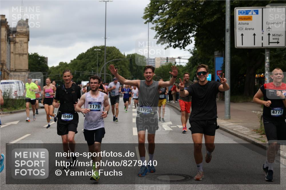 29.06.2025 - hella hamburg halbmarathon Yannick Fuchs http://msf.ph/oto/8279440 29.06.2025 10:49:38 20KM 1179, 1193, 1834, 2612, 3037, 3058, 3668, 4249, 5643, 5672, 6569, 6591, 6924, 7147, 7221, 7594, 7976, 8255, 8573, 8691, 9361, 9562, 10582, 11039, 11231, 12196, 12545, 13234, 13236, 13470, 13474, 14365, 15184, 15300, 15484, 15584, 15818, 15884, 16176, 16213, 16401, 16521, 16609, 16786, 17133, 17259, 17615, 17640, 17642, 17734, 17940, 18064, 18212, 18290, 18340, 18495, 18741, 18746, 18835, 19047, 19120 meine-sportfotos.de