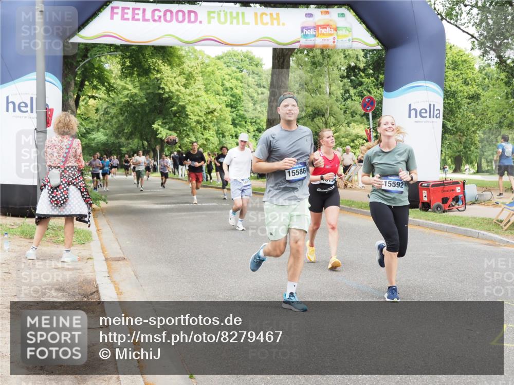 29.06.2025 - hella hamburg halbmarathon MichiJ http://msf.ph/oto/8279467 29.06.2025 10:57:30 Zwischen KM18-KM19 2990, 5423, 13788, 15586, 16134, 17472, 18493, 18957 meine-sportfotos.de