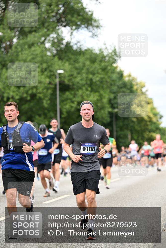 29.06.2025 - hella hamburg halbmarathon Dr. Thomas Lammeyer http://msf.ph/oto/8279523 29.06.2025 10:36:45 Kennedybrücke 1237, 1640, 1647, 2268, 2959, 3660, 3670, 3753, 4857, 5110, 5783, 5871, 5941, 6228, 6252, 6312, 6315, 6642, 7387, 7468, 7531, 7749, 7789, 8625, 8840, 8914, 9010, 9188, 9206, 9542, 9765, 9812, 10002, 10013, 10111, 10203, 10354, 10470, 10624, 10828, 11076, 11205 meine-sportfotos.de