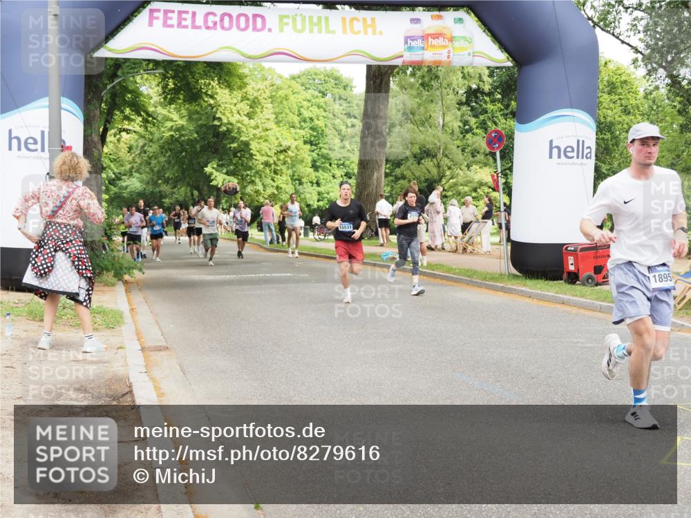 29.06.2025 - hella hamburg halbmarathon MichiJ http://msf.ph/oto/8279616 29.06.2025 10:57:32 Zwischen KM18-KM19 13788, 15531, 15586, 16134, 18957 meine-sportfotos.de