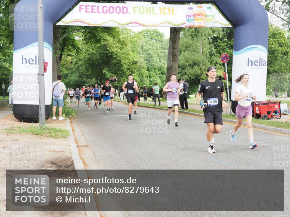 29.06.2025 - hella hamburg halbmarathon MichiJ http://msf.ph/oto/8279643 29.06.2025 10:31:59 Zwischen KM18-KM19 3109, 3124, 9043, 11469, 14667, 14798, 14861, 15862, 15932, 16105, 16314, 16547, 16677, 18775 meine-sportfotos.de