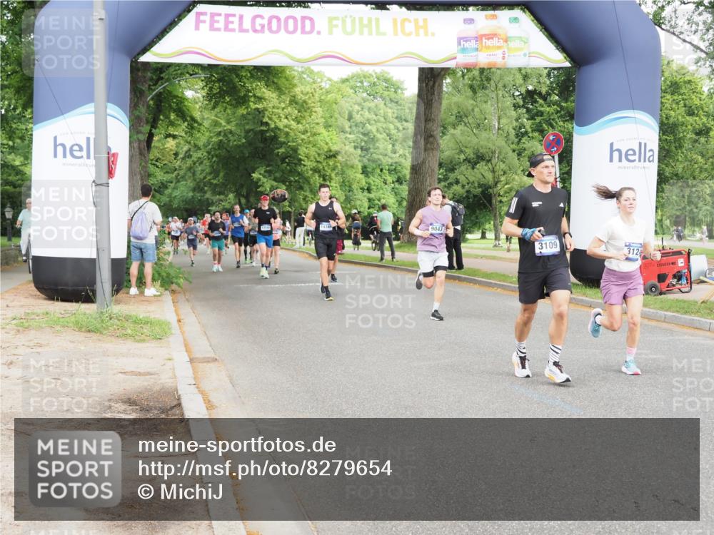 29.06.2025 - hella hamburg halbmarathon MichiJ http://msf.ph/oto/8279654 29.06.2025 10:31:59 Zwischen KM18-KM19 3109, 3124, 9043, 11469, 14667, 14798, 14861, 15862, 15932, 16105, 16314, 16547, 16677, 18775 meine-sportfotos.de