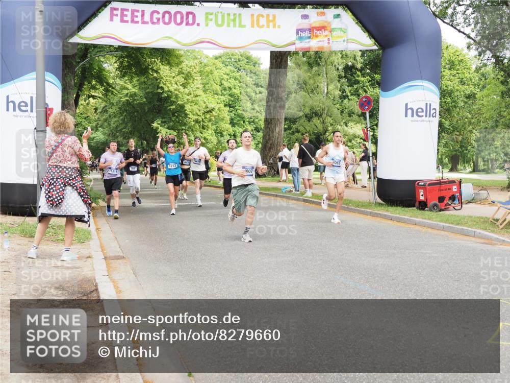 29.06.2025 - hella hamburg halbmarathon MichiJ http://msf.ph/oto/8279660 29.06.2025 10:57:36 Zwischen KM18-KM19 1213, 2110, 4007, 15531, 16323, 18957 meine-sportfotos.de
