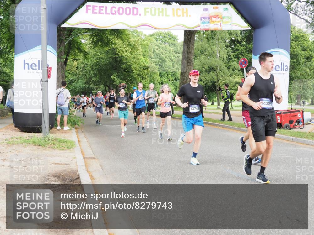 29.06.2025 - hella hamburg halbmarathon MichiJ http://msf.ph/oto/8279743 29.06.2025 10:32:03 Zwischen KM18-KM19 3124, 6490, 6705, 9043, 13746, 14385, 14861, 16677, 18775 meine-sportfotos.de