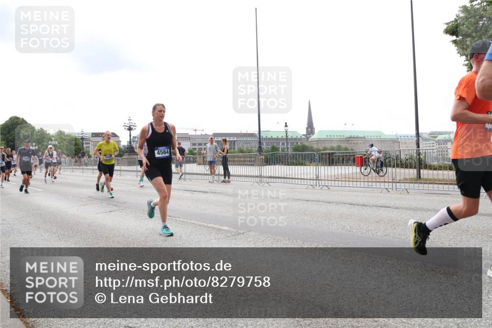 29.06.2025 - hella hamburg halbmarathon Lena Gebhardt http://msf.ph/oto/8279758 29.06.2025 10:35:14 Lombardsbrücke 13539, 4564, 1284, 1497, 1717, 1821, 1849, 2001, 2198, 2355, 2376, 2751, 3409, 3828, 3958, 4333, 4564, 4703, 4704, 4884, 4965, 5027, 5240, 5531, 5793, 6029, 6189, 6310, 6335, 6365, 6379, 6397, 6471, 6746, 6803, 6859, 7020, 7267, 7299, 7927, 8249, 8296, 8369, 8567, 8793, 9248, 9470, 10358, 10393, 10464, 10531, 10565, 10606, 11122, 11233, 11320, 11359, 11565, 11646, 11838, 11839, 11886, 12019, 12062, 12236, 12326, 12382, 12764 meine-sportfotos.de