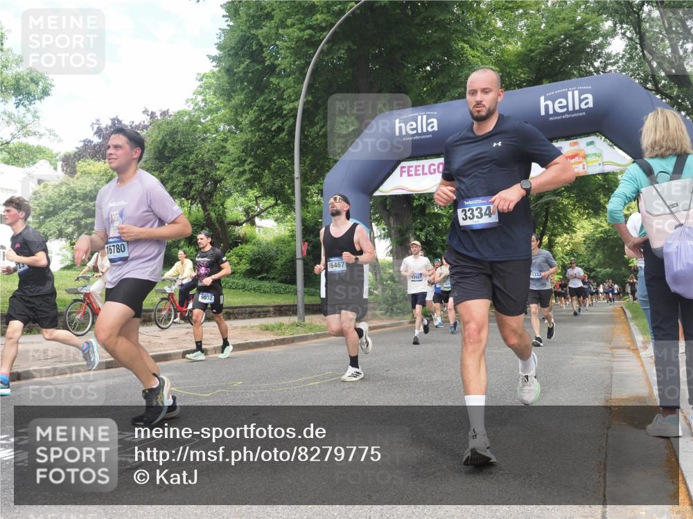 29.06.2025 - hella hamburg halbmarathon KatJ http://msf.ph/oto/8279775 29.06.2025 10:40:40 Zwischen KM18-KM19 3334, 3999, 6723, 7918, 8335 meine-sportfotos.de