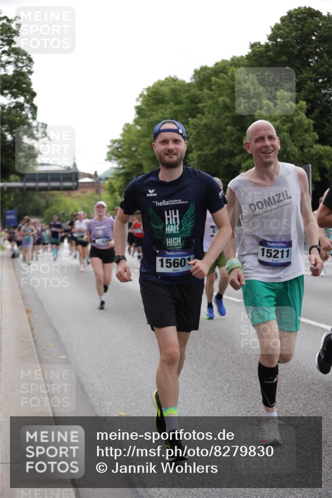 29.06.2025 - hella hamburg halbmarathon Jannik Wohlers http://msf.ph/oto/8279830 29.06.2025 10:34:58 Lombardsbrücke 1717, 1821, 2001, 2198, 2376, 2751, 3828, 3958, 4333, 4703, 4704, 4965, 5027, 5240, 5531, 5793, 6029, 6189, 6365, 6471, 6746, 6859, 7267, 7927, 8249, 8296, 8567, 9470, 10393, 10531, 10565, 11233, 11320, 11359, 11565, 11838, 11839, 11886, 12062, 12326, 12338, 12625, 13414, 13539, 13805, 14392, 14735, 15211, 15601, 15704, 15783, 16002, 16010, 16431, 16690, 16710, 16860, 17331, 17526, 17689, 17690, 17749, 17883, 17935, 17974, 18054, 18269, 18375, 18823, 18912, 19061 meine-sportfotos.de