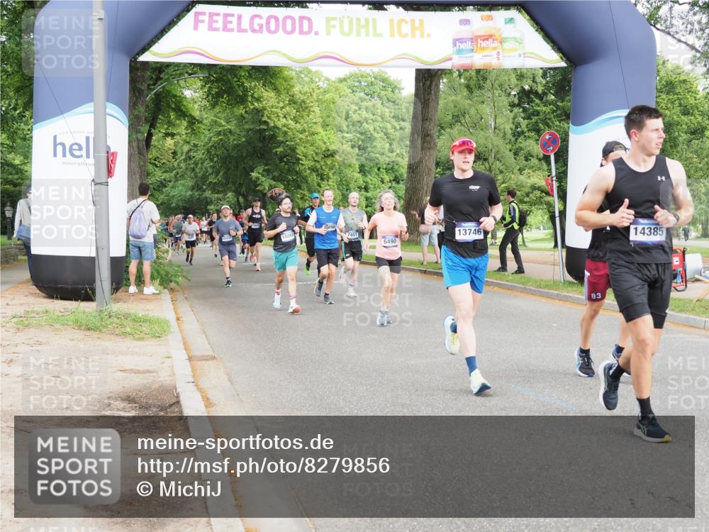 29.06.2025 - hella hamburg halbmarathon MichiJ http://msf.ph/oto/8279856 29.06.2025 10:32:03 Zwischen KM18-KM19 3124, 6490, 6705, 9043, 13746, 14385, 14861, 16677, 18775 meine-sportfotos.de