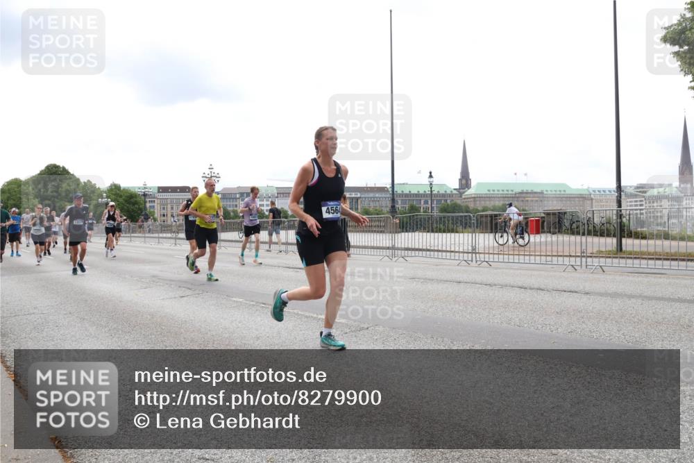 29.06.2025 - hella hamburg halbmarathon Lena Gebhardt http://msf.ph/oto/8279900 29.06.2025 10:35:15 Lombardsbrücke 13539, 4564, 1284, 1497, 1717, 1821, 1849, 2001, 2198, 2355, 2376, 2751, 3409, 3828, 3958, 4333, 4564, 4703, 4704, 4884, 4965, 5027, 5240, 5531, 5793, 6029, 6189, 6310, 6335, 6365, 6379, 6397, 6471, 6746, 6803, 6859, 7020, 7267, 7299, 7927, 8249, 8296, 8369, 8567, 8793, 9248, 9470, 10358, 10393, 10464, 10531, 10565, 10606, 11122, 11233, 11320, 11359, 11565, 11646, 11838, 11839, 11886, 12019, 12062, 12236, 12326, 12764 meine-sportfotos.de