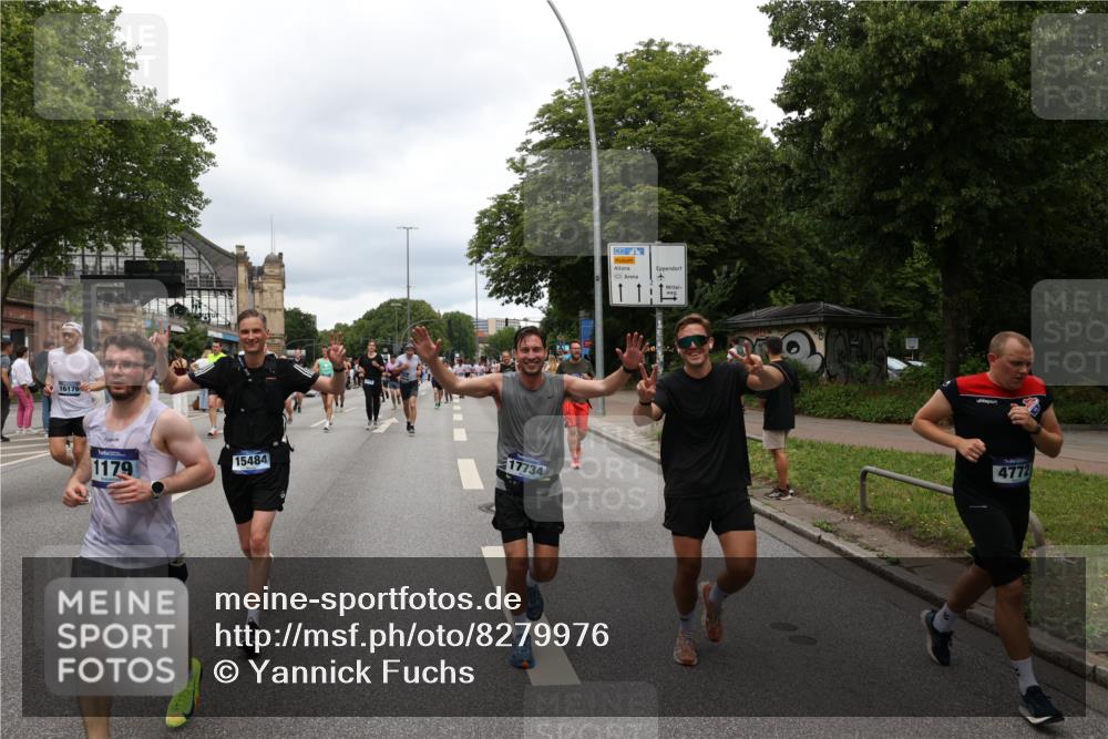 29.06.2025 - hella hamburg halbmarathon Yannick Fuchs http://msf.ph/oto/8279976 29.06.2025 10:49:40 20KM 1179, 1193, 1834, 2612, 3058, 3668, 4951, 5643, 5672, 6569, 6591, 6924, 7147, 7594, 7976, 8255, 8573, 8691, 9361, 9562, 10582, 11039, 12196, 12545, 13234, 13236, 13470, 13474, 14365, 15184, 15300, 15484, 15584, 15818, 15884, 16176, 16213, 16375, 16401, 16521, 16786, 17133, 17259, 17615, 17640, 17642, 17734, 17940, 18064, 18212, 18290, 18325, 18340, 18495, 18741, 18746, 18835, 19120, 19152 meine-sportfotos.de