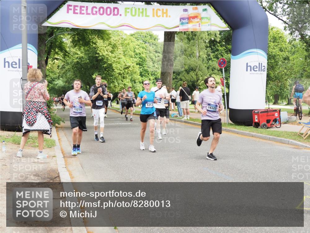 29.06.2025 - hella hamburg halbmarathon MichiJ http://msf.ph/oto/8280013 29.06.2025 10:57:39 Zwischen KM18-KM19 1213, 2110, 4007, 7881, 8055, 14679, 15214, 15531, 16323, 16938 meine-sportfotos.de