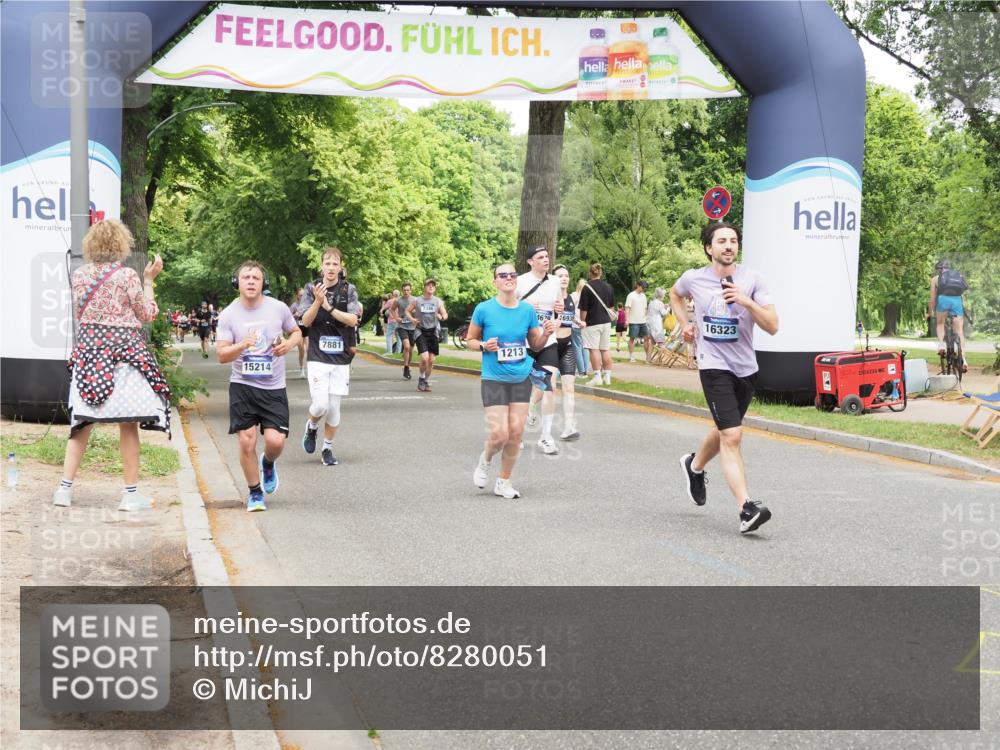 29.06.2025 - hella hamburg halbmarathon MichiJ http://msf.ph/oto/8280051 29.06.2025 10:57:39 Zwischen KM18-KM19 1213, 2110, 4007, 7881, 8055, 14679, 15214, 15531, 16323, 16938 meine-sportfotos.de