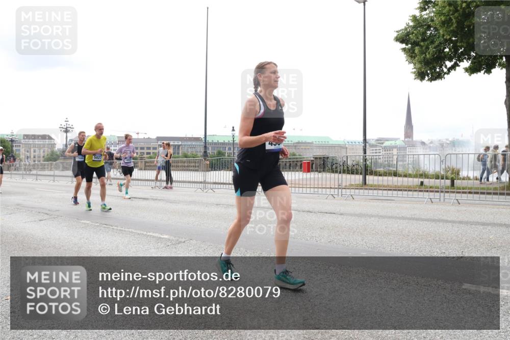 29.06.2025 - hella hamburg halbmarathon Lena Gebhardt http://msf.ph/oto/8280079 29.06.2025 10:35:15 Lombardsbrücke 17690, 5027, 436, 1284, 1497, 1717, 1821, 1849, 2001, 2198, 2355, 2376, 2751, 3409, 3828, 3958, 4333, 4564, 4703, 4704, 4884, 4965, 5027, 5240, 5531, 5793, 6029, 6189, 6310, 6335, 6365, 6379, 6397, 6471, 6746, 6803, 6859, 7020, 7267, 7299, 7927, 8249, 8296, 8369, 8567, 8793, 9248, 9470, 10358, 10393, 10464, 10531, 10565, 10606, 11122, 11233, 11320, 11359, 11565, 11646, 11838, 11839, 11886, 12019, 12062, 12236, 12326, 12764 meine-sportfotos.de