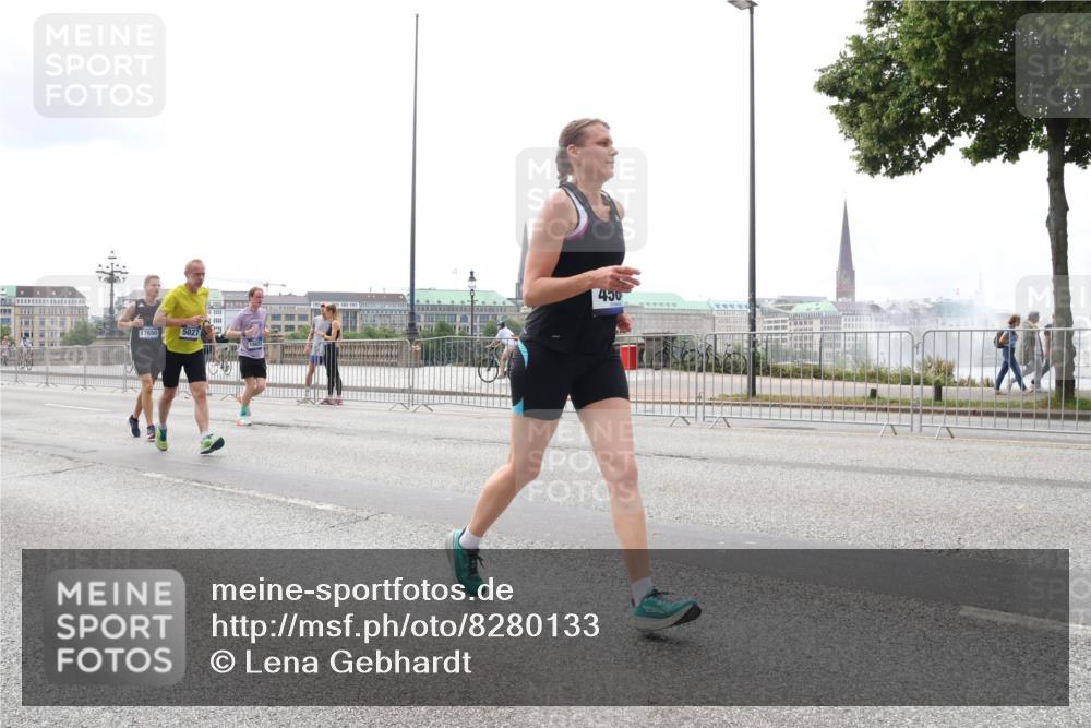 29.06.2025 - hella hamburg halbmarathon Lena Gebhardt http://msf.ph/oto/8280133 29.06.2025 10:35:15 Lombardsbrücke 17690, 17690, 5027, 450, 1284, 1497, 1717, 1821, 1849, 2001, 2198, 2355, 2376, 2751, 3409, 3828, 3958, 4333, 4564, 4703, 4704, 4884, 4965, 5027, 5240, 5531, 5793, 6029, 6189, 6310, 6335, 6365, 6379, 6397, 6471, 6746, 6803, 6859, 7020, 7267, 7299, 7927, 8249, 8296, 8369, 8567, 8793, 9248, 9470, 10358, 10393, 10464, 10531, 10565, 10606, 11122, 11233, 11320, 11359, 11565, 11646, 11838, 11839, 11886, 12019, 12062, 12236, 12326, 12764 meine-sportfotos.de