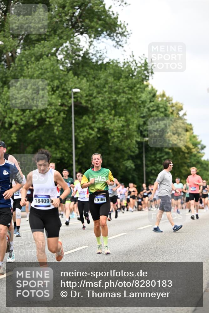 29.06.2025 - hella hamburg halbmarathon Dr. Thomas Lammeyer http://msf.ph/oto/8280183 29.06.2025 10:36:46 Kennedybrücke 1237, 1640, 1647, 2268, 2959, 3660, 3670, 3708, 3753, 4857, 5110, 5783, 5871, 5941, 6228, 6252, 6312, 6315, 6642, 7135, 7387, 7468, 7531, 7749, 7789, 8625, 8840, 8914, 9010, 9188, 9542, 9765, 9812, 10002, 10013, 10203, 10354, 10470, 10624, 10828, 11076, 11205 meine-sportfotos.de