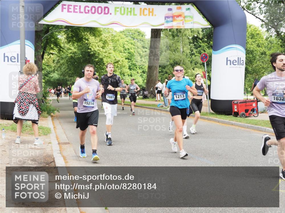 29.06.2025 - hella hamburg halbmarathon MichiJ http://msf.ph/oto/8280184 29.06.2025 10:57:40 Zwischen KM18-KM19 1213, 2110, 4007, 7881, 8055, 14679, 15214, 15531, 16323, 16938 meine-sportfotos.de