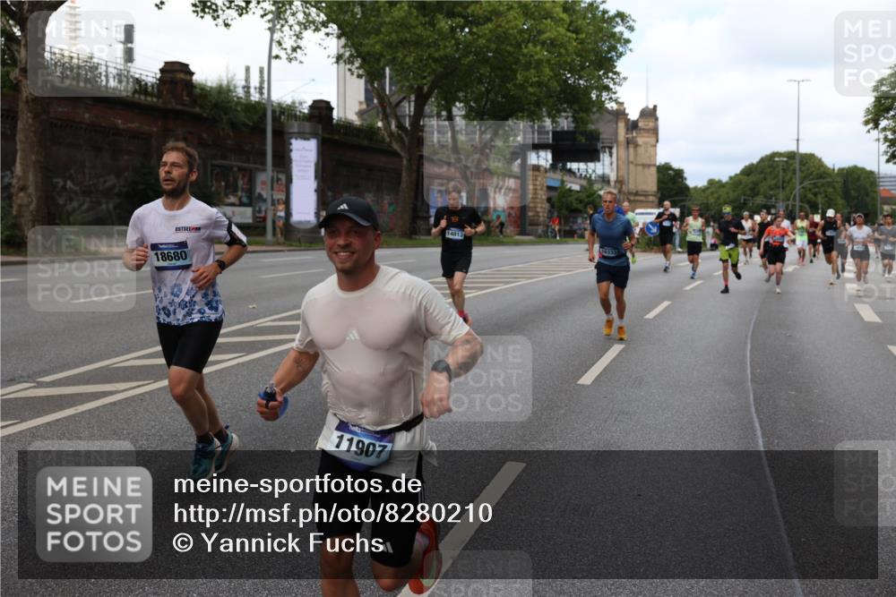 29.06.2025 - hella hamburg halbmarathon Yannick Fuchs http://msf.ph/oto/8280210 29.06.2025 10:37:25 20KM 1353, 1675, 1735, 2653, 4229, 4235, 5011, 5124, 5477, 9364, 9371, 9534, 10099, 10251, 11177, 11907, 12723, 12839, 13746, 13807, 14226, 14447, 14560, 14813, 15255, 15297, 15301, 15328, 15535, 15706, 15851, 15921, 16333, 16677, 17733, 17911, 18004, 18274, 18275, 18304, 18632, 18659, 18680, 18987 meine-sportfotos.de