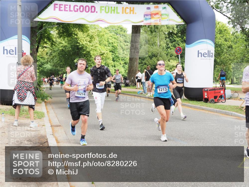 29.06.2025 - hella hamburg halbmarathon MichiJ http://msf.ph/oto/8280226 29.06.2025 10:57:40 Zwischen KM18-KM19 1213, 2110, 4007, 7881, 8055, 14679, 15214, 15531, 16323, 16938 meine-sportfotos.de