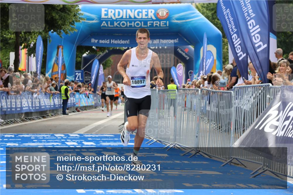 29.06.2025 - hella hamburg halbmarathon Strokosch-Dieckow http://msf.ph/oto/8280231 29.06.2025 10:22:41 Ziel 2618, 18897 meine-sportfotos.de