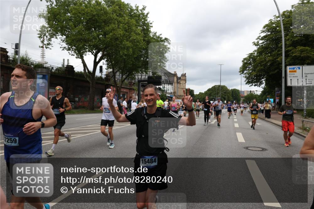 29.06.2025 - hella hamburg halbmarathon Yannick Fuchs http://msf.ph/oto/8280240 29.06.2025 10:49:40 20KM 1179, 1193, 1834, 2612, 3058, 3668, 4951, 5643, 5672, 6569, 6591, 6924, 7147, 7594, 7976, 8255, 8573, 8691, 9361, 9562, 10582, 11039, 12196, 12545, 13234, 13236, 13470, 13474, 14365, 15184, 15300, 15484, 15584, 15818, 15884, 16176, 16213, 16375, 16401, 16521, 16786, 17133, 17259, 17615, 17640, 17642, 17734, 17940, 18064, 18212, 18290, 18325, 18340, 18495, 18741, 18746, 18835, 19120, 19152 meine-sportfotos.de