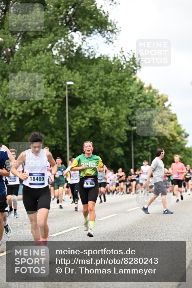 29.06.2025 - hella hamburg halbmarathon Dr. Thomas Lammeyer http://msf.ph/oto/8280243 29.06.2025 10:36:47 Kennedybrücke 1237, 1640, 1647, 2268, 2959, 3391, 3660, 3670, 3708, 3753, 4857, 5110, 5783, 5871, 6228, 6252, 6312, 6315, 6642, 7135, 7387, 7468, 7531, 7749, 7789, 8170, 8625, 8840, 8914, 9010, 9188, 9542, 9765, 9812, 10002, 10013, 10203, 10354, 10470, 10624, 10828, 11076, 11205 meine-sportfotos.de