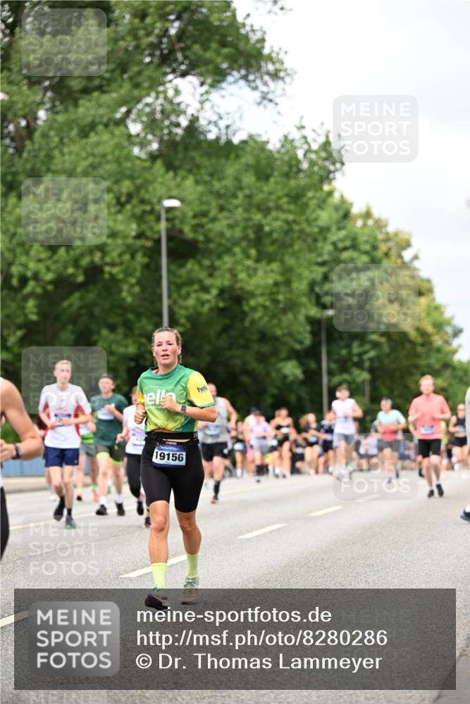 29.06.2025 - hella hamburg halbmarathon Dr. Thomas Lammeyer http://msf.ph/oto/8280286 29.06.2025 10:36:47 Kennedybrücke 1237, 1640, 1647, 2268, 2959, 3391, 3660, 3670, 3708, 3753, 4857, 5110, 5783, 5871, 6228, 6252, 6312, 6315, 6642, 7135, 7387, 7468, 7531, 7749, 7789, 8170, 8625, 8840, 8914, 9010, 9188, 9542, 9765, 9812, 10002, 10013, 10203, 10354, 10470, 10624, 10828, 11076, 11205 meine-sportfotos.de