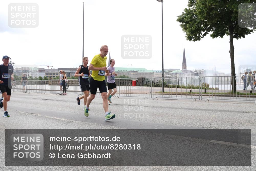 29.06.2025 - hella hamburg halbmarathon Lena Gebhardt http://msf.ph/oto/8280318 29.06.2025 10:35:17 Lombardsbrücke 13539, 17690, 5027, 1284, 1497, 1717, 1786, 1821, 1849, 2001, 2198, 2355, 2376, 2751, 3409, 3828, 3958, 4333, 4564, 4703, 4704, 4884, 4965, 5027, 5240, 5531, 5793, 6029, 6189, 6310, 6335, 6365, 6379, 6381, 6397, 6471, 6746, 6803, 6859, 7267, 7299, 7927, 8249, 8296, 8369, 8567, 8793, 9248, 9470, 10358, 10393, 10464, 10531, 10565, 10606, 11233, 11320, 11359, 11565, 11646, 11838, 11839, 11886, 12019, 12062, 12236, 12326, 12764 meine-sportfotos.de