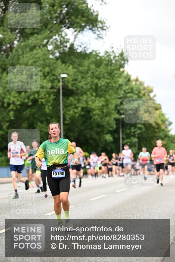 29.06.2025 - hella hamburg halbmarathon Dr. Thomas Lammeyer http://msf.ph/oto/8280353 29.06.2025 10:36:48 Kennedybrücke 1237, 1640, 1647, 2268, 2959, 3391, 3660, 3670, 3708, 3753, 4857, 5110, 5783, 5871, 6228, 6252, 6312, 6315, 6642, 7135, 7387, 7531, 7749, 7750, 7789, 8170, 8625, 8840, 8914, 9010, 9034, 9188, 9542, 9765, 9812, 10002, 10013, 10203, 10354, 10470, 10624, 10828, 11076, 11205 meine-sportfotos.de