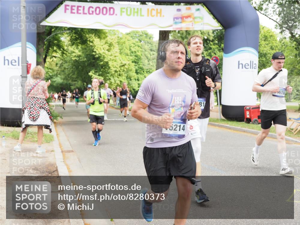 29.06.2025 - hella hamburg halbmarathon MichiJ http://msf.ph/oto/8280373 29.06.2025 10:57:41 Zwischen KM18-KM19 1213, 2110, 4007, 7346, 7881, 8055, 14679, 15214, 16323, 16938 meine-sportfotos.de
