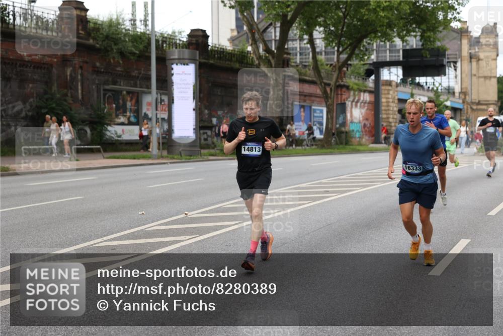 29.06.2025 - hella hamburg halbmarathon Yannick Fuchs http://msf.ph/oto/8280389 29.06.2025 10:37:26 20KM 1353, 1675, 1735, 2653, 4229, 4318, 5011, 5124, 5477, 9364, 9371, 9534, 10099, 10251, 11177, 11907, 12723, 12839, 13746, 13807, 14226, 14447, 14560, 14813, 15255, 15297, 15301, 15328, 15535, 15706, 15851, 15921, 16333, 16677, 17733, 17911, 18004, 18274, 18275, 18304, 18659, 18680, 18987, 19009 meine-sportfotos.de