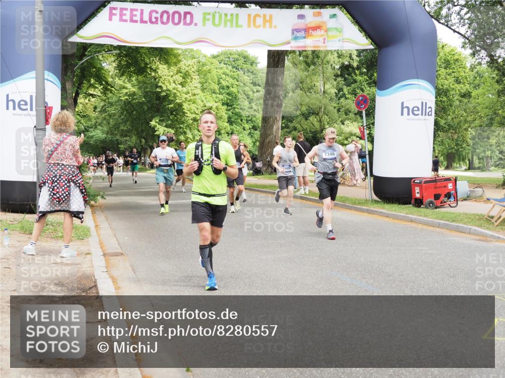 29.06.2025 - hella hamburg halbmarathon MichiJ http://msf.ph/oto/8280557 29.06.2025 10:57:43 Zwischen KM18-KM19 1213, 4007, 7346, 7881, 8001, 8055, 12928, 14679, 15214, 16323, 16938 meine-sportfotos.de