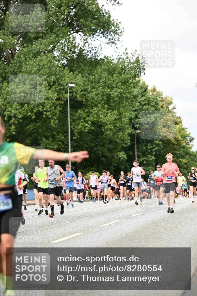 29.06.2025 - hella hamburg halbmarathon Dr. Thomas Lammeyer http://msf.ph/oto/8280564 29.06.2025 10:36:49 Kennedybrücke 1237, 1647, 2268, 2959, 3391, 3660, 3670, 3708, 3753, 4857, 5110, 5783, 5871, 6228, 6252, 6642, 7135, 7387, 7531, 7749, 7750, 7789, 8170, 8625, 8840, 8914, 9010, 9034, 9188, 9542, 9765, 9812, 10002, 10013, 10203, 10470, 10624, 10828, 11076, 11205 meine-sportfotos.de
