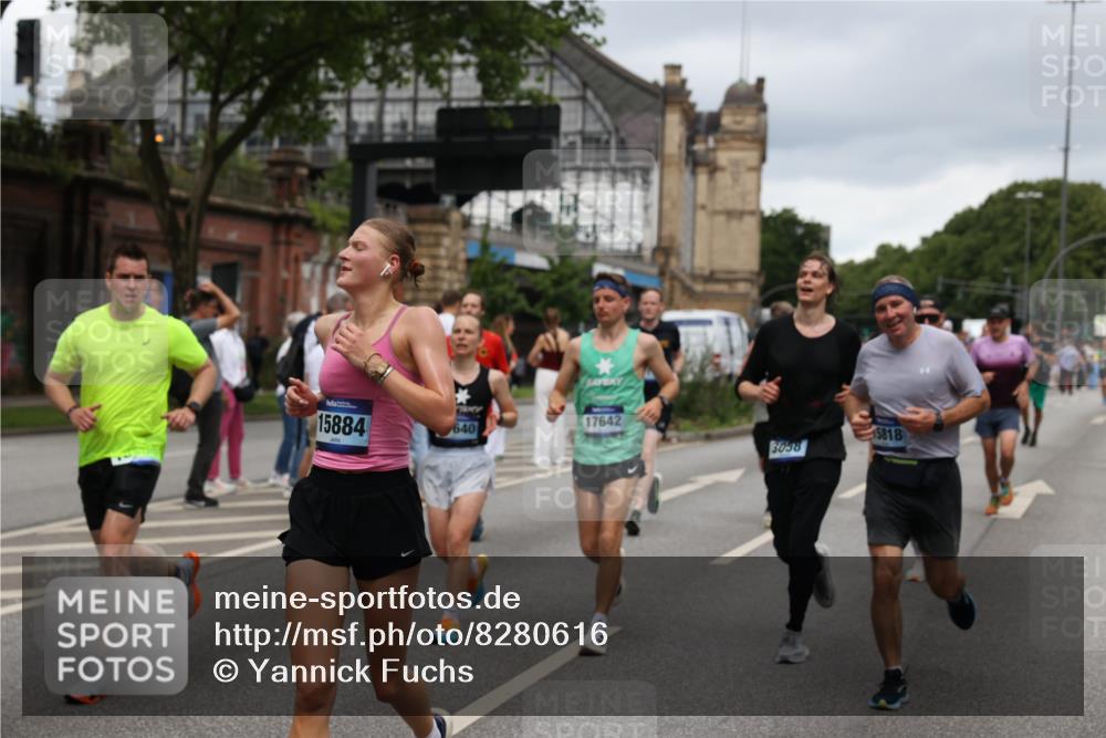 29.06.2025 - hella hamburg halbmarathon Yannick Fuchs http://msf.ph/oto/8280616 29.06.2025 10:49:42 20KM 1179, 1180, 1193, 1834, 2612, 3058, 3668, 4951, 5643, 5672, 6569, 6591, 6924, 7147, 7594, 7742, 7976, 8255, 8573, 8639, 9361, 9562, 11039, 12196, 12545, 13234, 13474, 14365, 15184, 15484, 15584, 15818, 15884, 16176, 16213, 16375, 16401, 16521, 16786, 17133, 17259, 17615, 17640, 17642, 17734, 17940, 18064, 18212, 18325, 18340, 18495, 18741, 18746, 18835, 19120, 19152 meine-sportfotos.de