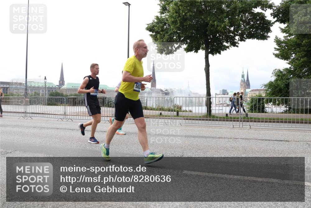 29.06.2025 - hella hamburg halbmarathon Lena Gebhardt http://msf.ph/oto/8280636 29.06.2025 10:35:17 Lombardsbrücke 502, 90, 1284, 1497, 1717, 1786, 1821, 1849, 2001, 2198, 2355, 2376, 2751, 3409, 3828, 3958, 4333, 4564, 4703, 4704, 4884, 4965, 5027, 5240, 5531, 5793, 6029, 6189, 6310, 6335, 6365, 6379, 6381, 6397, 6471, 6746, 6803, 6859, 7267, 7299, 7927, 8249, 8296, 8369, 8567, 8793, 9248, 9470, 10358, 10393, 10464, 10531, 10565, 10606, 11233, 11320, 11359, 11565, 11646, 11838, 11839, 11886, 12019, 12062, 12236, 12326, 12764 meine-sportfotos.de
