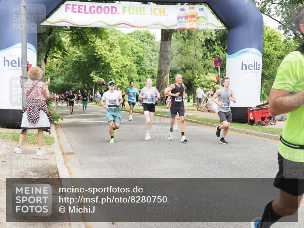 29.06.2025 - hella hamburg halbmarathon MichiJ http://msf.ph/oto/8280750 29.06.2025 10:57:44 Zwischen KM18-KM19 1213, 7346, 7881, 8001, 8055, 10858, 12928, 12929, 14679, 15214, 16323, 16938 meine-sportfotos.de