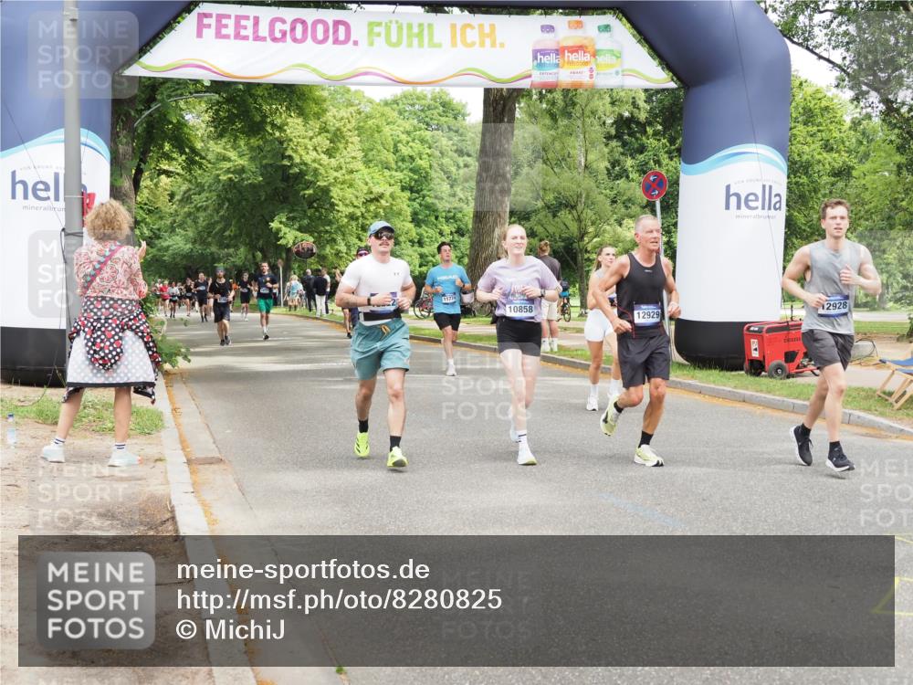 29.06.2025 - hella hamburg halbmarathon MichiJ http://msf.ph/oto/8280825 29.06.2025 10:57:45 Zwischen KM18-KM19 7346, 7881, 8001, 8055, 10858, 12928, 12929, 14679, 15214, 16776, 16938 meine-sportfotos.de