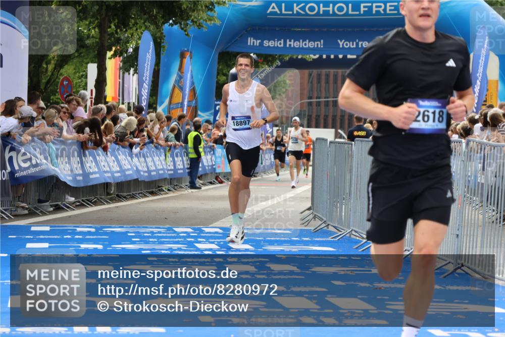29.06.2025 - hella hamburg halbmarathon Strokosch-Dieckow http://msf.ph/oto/8280972 29.06.2025 10:22:39 Ziel 2618, 3720, 18897 meine-sportfotos.de