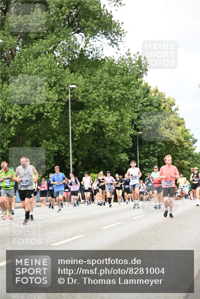 29.06.2025 - hella hamburg halbmarathon Dr. Thomas Lammeyer http://msf.ph/oto/8281004 29.06.2025 10:36:50 Kennedybrücke 1237, 1647, 2268, 2959, 3391, 3660, 3670, 3708, 3753, 4857, 5110, 5783, 5871, 6228, 6642, 7135, 7387, 7531, 7749, 7750, 7789, 8170, 8625, 8840, 8914, 9010, 9034, 9188, 9542, 9765, 9812, 10002, 10013, 10203, 10470, 10624, 10828, 11076, 11205 meine-sportfotos.de
