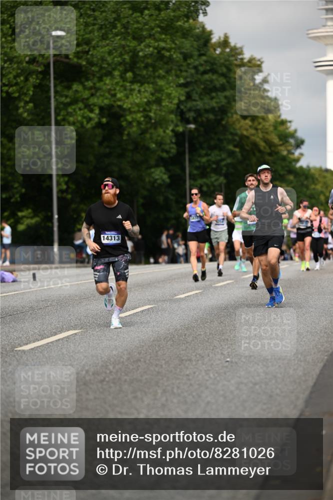 29.06.2025 - hella hamburg halbmarathon Dr. Thomas Lammeyer http://msf.ph/oto/8281026 29.06.2025 10:15:48 Kennedybrücke 1062, 1790, 2661, 3746, 3837, 5254, 6966, 7370, 7474, 7571, 8368, 9119, 9254, 10042 meine-sportfotos.de
